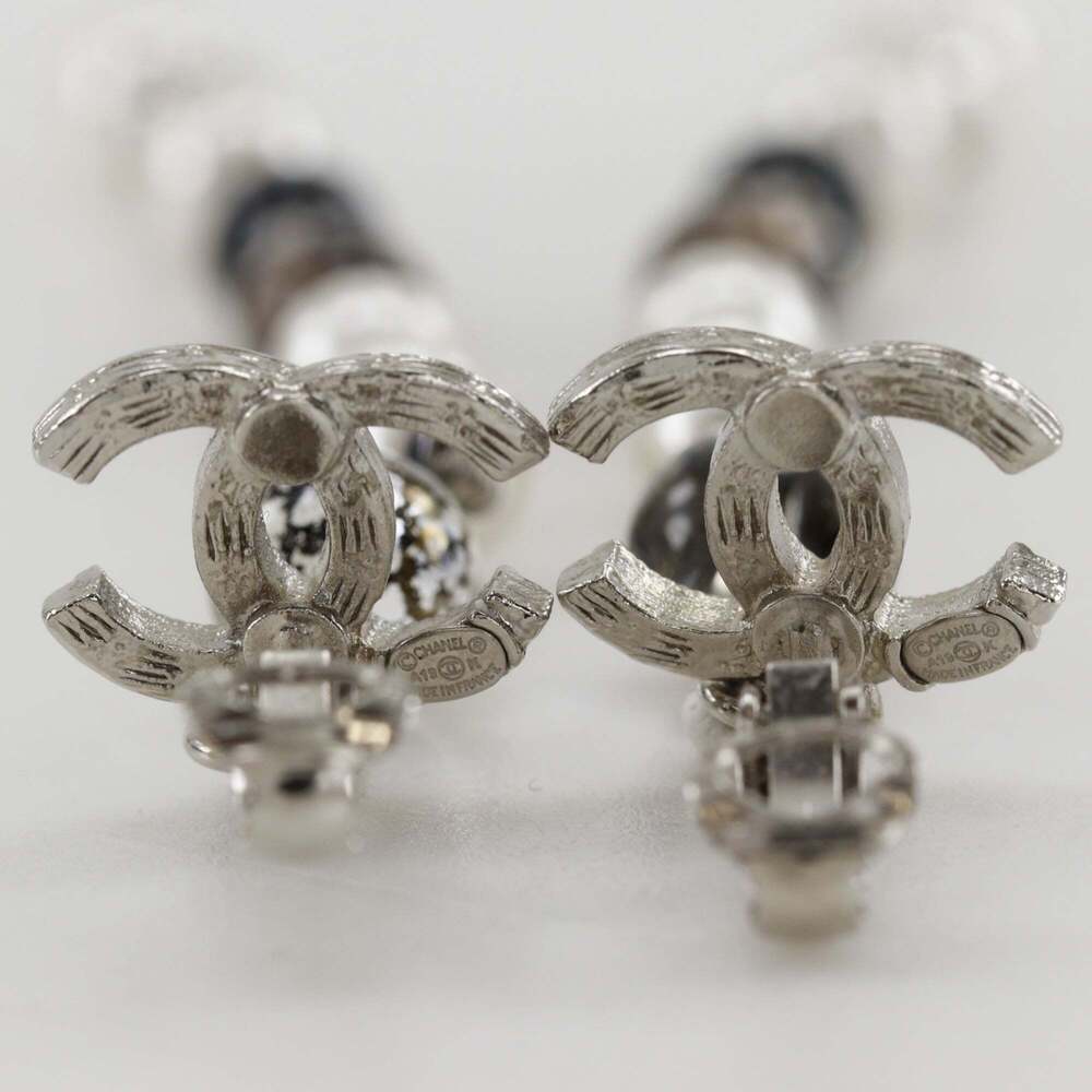 CHANEL Silver Pearl Logo Earrings - Picture 4 of 9